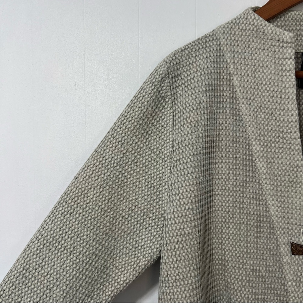Light Sage/Gray Women's Waffle  Knit Wrap/Cardigan-Like New - Picture 10 of 16